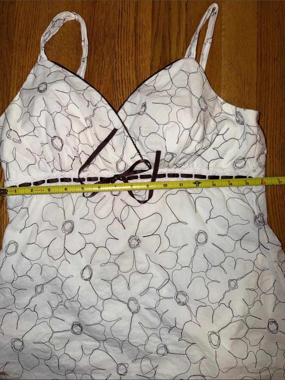 Vintage Y2K Dressbarn White Lace-Edged floral Babydoll top - Picture 5 of 6
